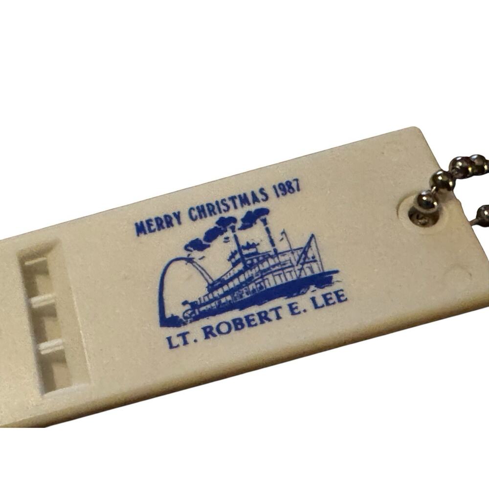 1987 LT. Robert E. Lee Riverboat Merry Christmas Whistle Keychain St. Louis MO